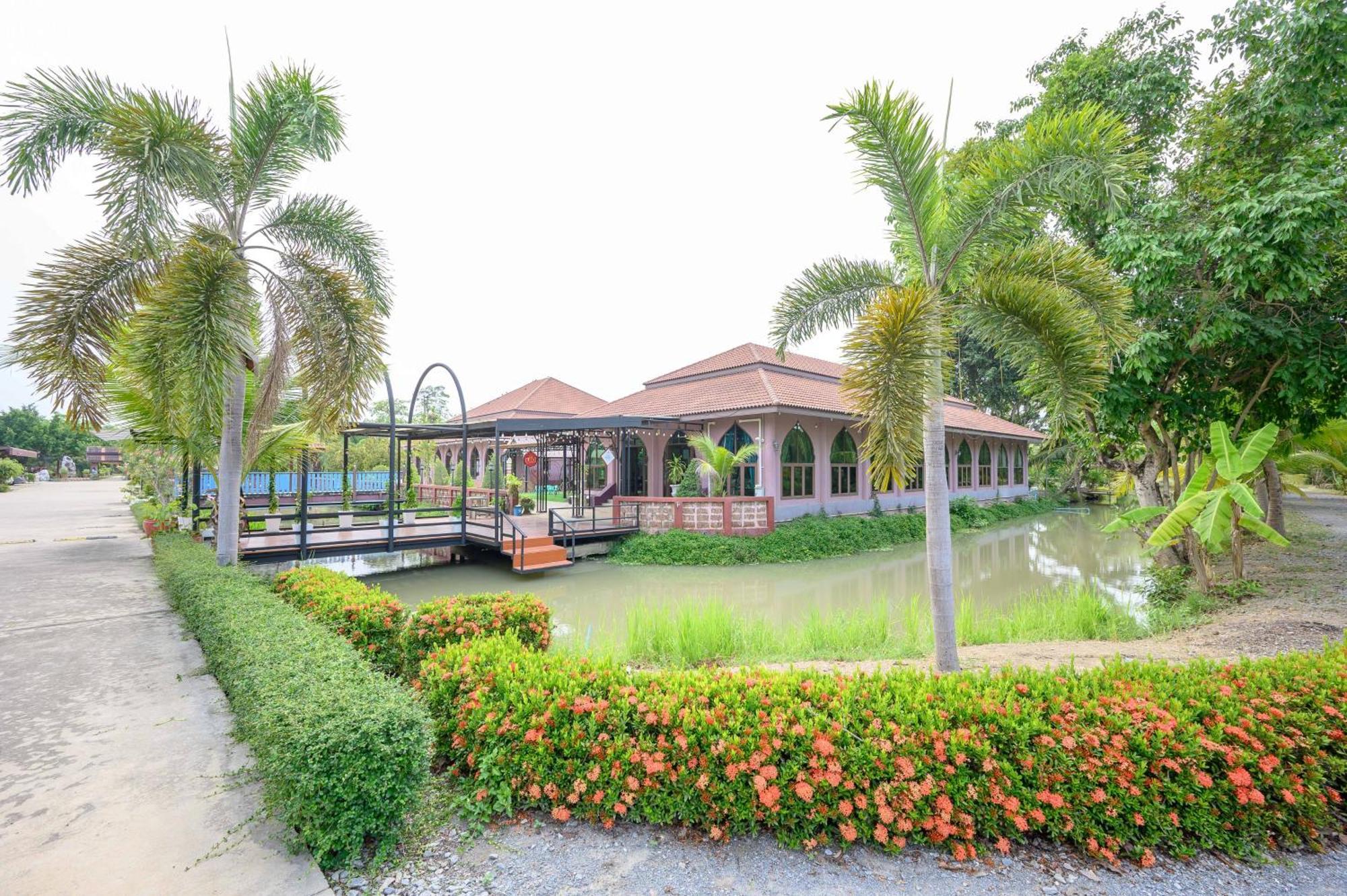 Busaya Resort & Cuisine Nakhon Pathom Extérieur photo